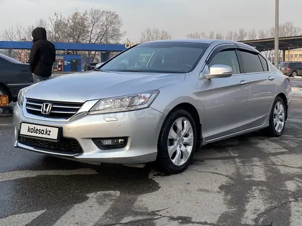 Honda Accord 2015 года за 8 500 000 тг. в Алматы – фото 35