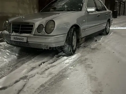 Mercedes-Benz E 280 1997 года за 3 700 000 тг. в Туркестан – фото 6