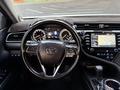 Toyota Camry 2019 года за 13 800 000 тг. в Атырау – фото 16