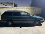 Volkswagen Passat 1993 года за 1 700 000 тг. в Шымкент