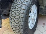 275/65/18 MAXXIS RAZAR. LT.AT811 за 142 000 тг. в Алматы