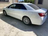 Toyota Camry 2013 года за 9 000 000 тг. в Атырау – фото 4