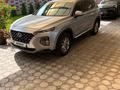 Hyundai Santa Fe 2020 годаfor14 000 000 тг. в Астана