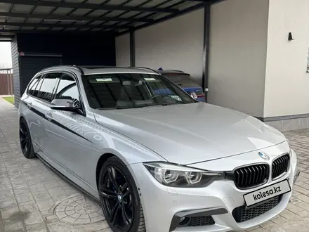 BMW 330 2017 года за 15 500 000 тг. в Алматы – фото 3