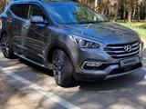 Hyundai Santa Fe 2018 годаfor12 200 000 тг. в Астана