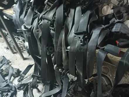 Ремень безопасности за 10 000 тг. в Алматы