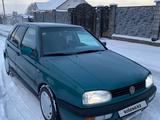 Volkswagen Golf 1994 года за 1 550 000 тг. в Есик – фото 2