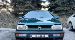 Volkswagen Golf 1994 года за 1 550 000 тг. в Есик