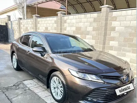 Toyota Camry 2019 года за 13 500 000 тг. в Кызылорда – фото 2