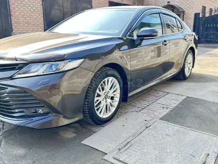 Toyota Camry 2019 года за 13 500 000 тг. в Кызылорда – фото 3
