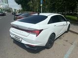 Hyundai Elantra 2023 годаfor8 900 000 тг. в Астана – фото 5
