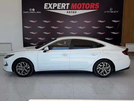 Hyundai Sonata 2020 года за 9 300 000 тг. в Актау – фото 3