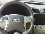Toyota Camry 2011 года за 6 660 000 тг. в Актобе – фото 5