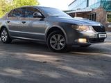Skoda Superb 2009 года за 4 100 000 тг. в Павлодар – фото 2