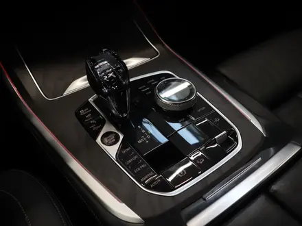 BMW X7 2020 года за 35 000 000 тг. в Астана – фото 26