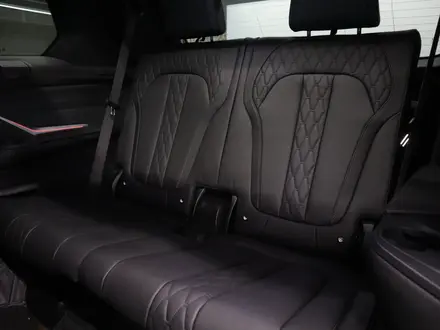 BMW X7 2020 года за 35 000 000 тг. в Астана – фото 18