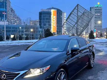 Lexus ES 300h 2016 года за 15 000 000 тг. в Алматы – фото 2