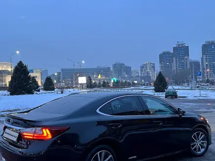Lexus ES 300h 2016 года за 15 000 000 тг. в Алматы – фото 7