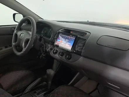Toyota Camry 2004 года за 3 190 000 тг. в Астана – фото 14