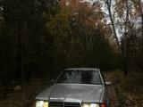 Mercedes-Benz E 220 1992 года за 1 110 000 тг. в Павлодар – фото 4