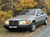 Mercedes-Benz E 220 1992 года за 1 110 000 тг. в Павлодар – фото 3