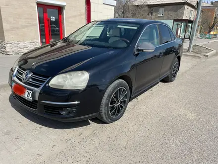 Volkswagen Jetta 2006 года за 3 200 000 тг. в Жезказган – фото 2