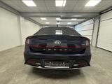 Hyundai Sonata 2022 года за 11 500 000 тг. в Алматы – фото 2