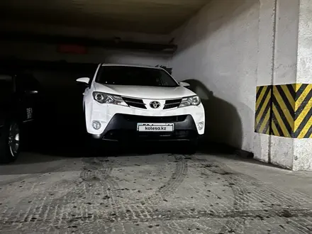 Toyota RAV4 2015 года за 11 100 000 тг. в Алматы – фото 5