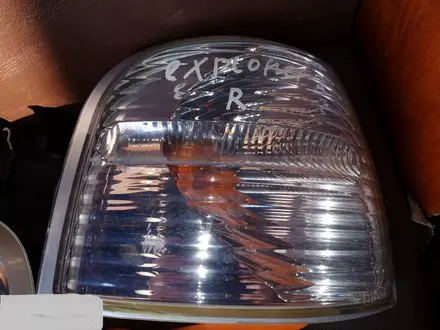 Фары на Explorer 2 3 95-05 с ксеноном и без есть с чёрной маской USA за 30 000 тг. в Алматы – фото 11