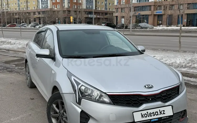 Kia Rio 2021 года за 8 000 000 тг. в Астана