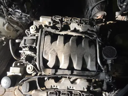 Двигатель на мерседес М113 4.3 за 9 999 тг. в Алматы