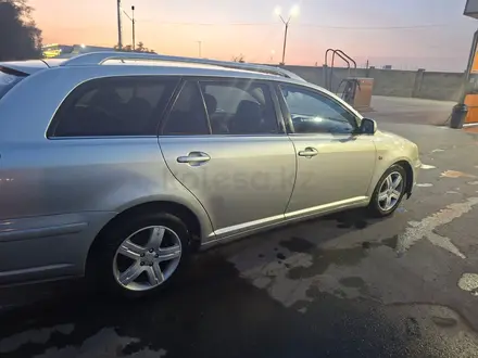 Toyota Avensis 2004 года за 4 500 000 тг. в Алматы – фото 3