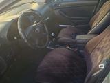 Toyota Avensis 2004 года за 4 500 000 тг. в Алматы – фото 4