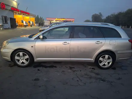 Toyota Avensis 2004 года за 4 500 000 тг. в Алматы – фото 2