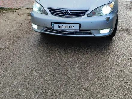 Toyota Camry 2005 года за 6 500 000 тг. в Отеген-Батыр – фото 36