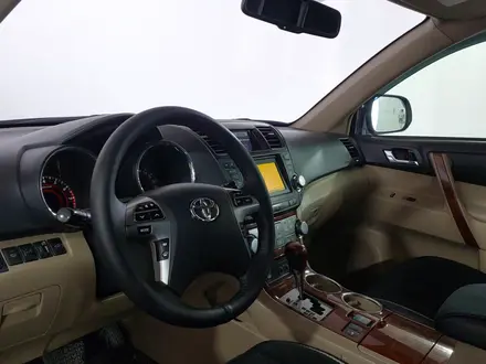 Toyota Highlander 2012 года за 9 950 000 тг. в Шымкент – фото 12