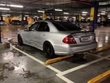 Mercedes-Benz E 500 2006 годаfor7 700 000 тг. в Шымкент – фото 4