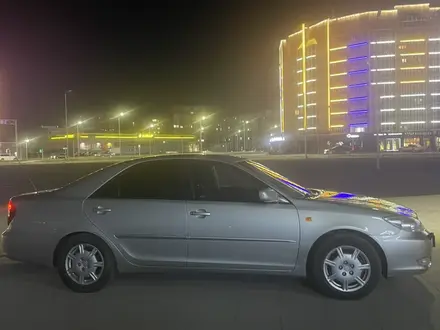 Toyota Camry 2003 года за 4 300 000 тг. в Актобе – фото 3