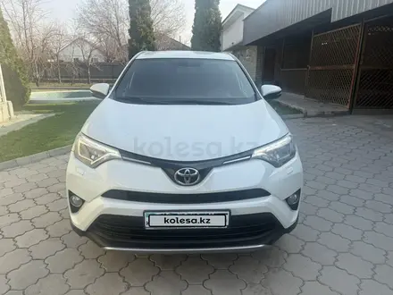 Toyota RAV4 2017 года за 11 200 000 тг. в Алматы – фото 5