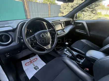 Toyota RAV4 2017 года за 11 200 000 тг. в Алматы – фото 7