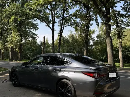 Lexus ES 250 2022 года за 20 000 000 тг. в Алматы – фото 5