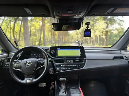 Lexus ES 250 2022 года за 20 000 000 тг. в Алматы – фото 12