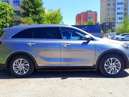 Kia Sorento 2019 года за 13 000 000 тг. в Астана – фото 2