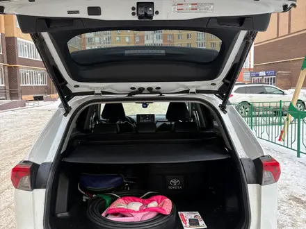 Toyota RAV4 2021 года за 15 200 000 тг. в Уральск – фото 6