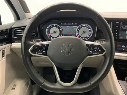 Volkswagen Touareg 2021 года за 26 500 000 тг. в Костанай – фото 13