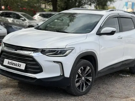 Chevrolet Tracker 2024 года за 5 950 000 тг. в Алматы – фото 2
