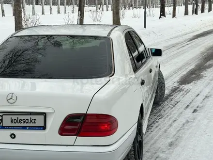 Mercedes-Benz E 200 1996 года за 2 800 000 тг. в Алматы – фото 11
