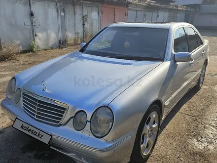 Mercedes-Benz E 280 2001 года за 5 600 000 тг. в Шымкент