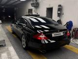 Mercedes-Benz CLS 500 2006 года за 9 000 000 тг. в Алматы – фото 4