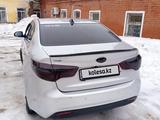 Kia Rio 2015 года за 5 000 000 тг. в Уральск – фото 2